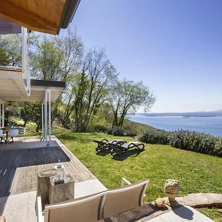 Bella With View * Сан-Дзено-ди-Монтанья